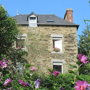 appartements-cancale.inbrittany.com/